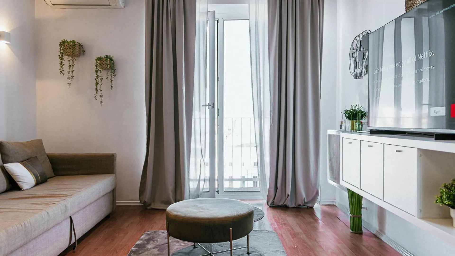 Daire Hacienda Coltea - Cozy Old Town Apartaments Bükreş Romanya